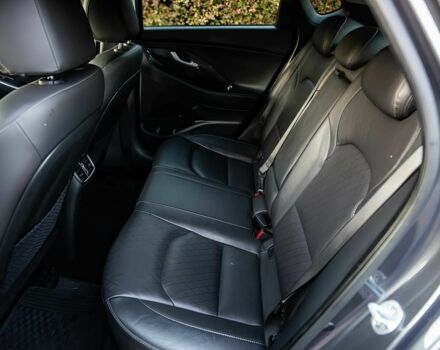 Серый Хендай i30, объемом двигателя 1.4 л и пробегом 30 тыс. км за 5599 $, фото 12 на Automoto.ua