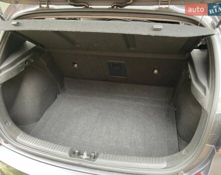 Серый Хендай i30, объемом двигателя 1.37 л и пробегом 83 тыс. км за 12500 $, фото 8 на Automoto.ua
