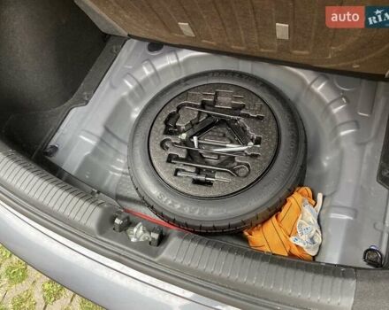 Серый Хендай i30, объемом двигателя 1.37 л и пробегом 83 тыс. км за 12500 $, фото 9 на Automoto.ua