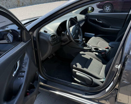 Серый Хендай i30, объемом двигателя 1.5 л и пробегом 32 тыс. км за 17500 $, фото 14 на Automoto.ua
