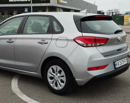 Серый Хендай i30, объемом двигателя 1.5 л и пробегом 50 тыс. км за 15700 $, фото 2 на Automoto.ua