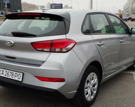 Серый Хендай i30, объемом двигателя 1.5 л и пробегом 50 тыс. км за 15700 $, фото 4 на Automoto.ua