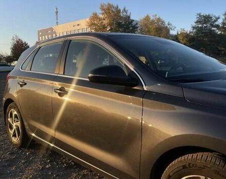 Серый Хендай i30, объемом двигателя 1.5 л и пробегом 72 тыс. км за 17800 $, фото 10 на Automoto.ua