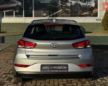 Серый Хендай i30, объемом двигателя 1.5 л и пробегом 76 тыс. км за 17017 $, фото 7 на Automoto.ua