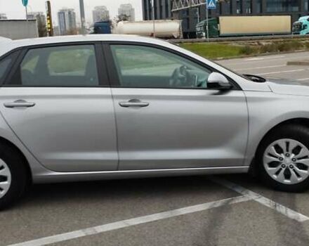 Серый Хендай i30, объемом двигателя 1.5 л и пробегом 50 тыс. км за 15700 $, фото 5 на Automoto.ua