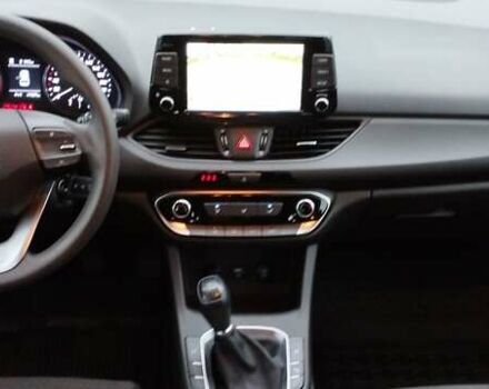 Серый Хендай i30, объемом двигателя 1.5 л и пробегом 50 тыс. км за 15700 $, фото 8 на Automoto.ua