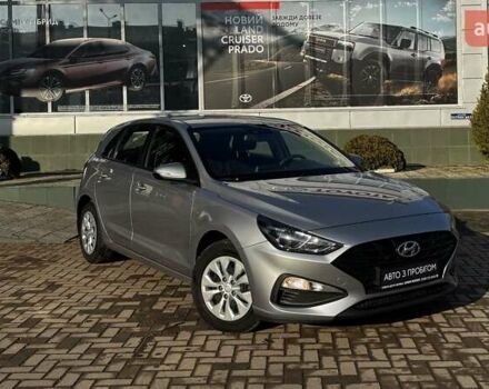 Серый Хендай i30, объемом двигателя 1.5 л и пробегом 76 тыс. км за 17017 $, фото 2 на Automoto.ua