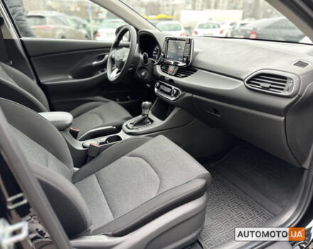 Серый Хендай i30, объемом двигателя 1.5 л и пробегом 50 тыс. км за 16800 $, фото 9 на Automoto.ua