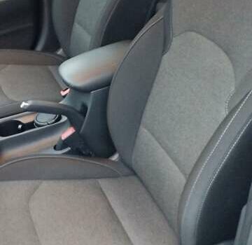 Серый Хендай i30, объемом двигателя 1.5 л и пробегом 50 тыс. км за 15700 $, фото 16 на Automoto.ua