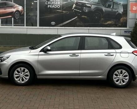 Серый Хендай i30, объемом двигателя 1.5 л и пробегом 76 тыс. км за 17017 $, фото 3 на Automoto.ua