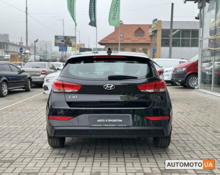 Серый Хендай i30, объемом двигателя 1.5 л и пробегом 50 тыс. км за 16800 $, фото 4 на Automoto.ua