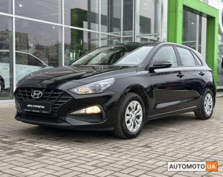 Серый Хендай i30, объемом двигателя 1.5 л и пробегом 50 тыс. км за 16800 $, фото 8 на Automoto.ua