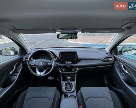 Серый Хендай i30, объемом двигателя 1.5 л и пробегом 27 тыс. км за 17800 $, фото 55 на Automoto.ua