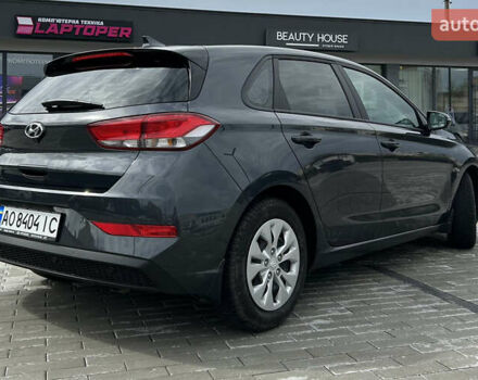 Сірий Хендай i30, об'ємом двигуна 1.5 л та пробігом 10 тис. км за 18300 $, фото 16 на Automoto.ua