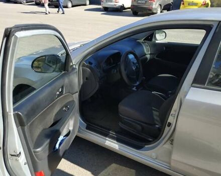 Серый Хендай i30, объемом двигателя 1.4 л и пробегом 167 тыс. км за 6300 $, фото 3 на Automoto.ua