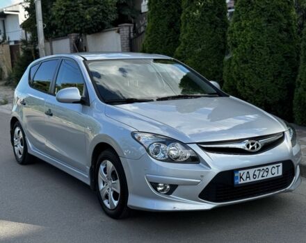 Серый Хендай i30, объемом двигателя 1.4 л и пробегом 79 тыс. км за 5990 $, фото 2 на Automoto.ua