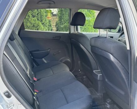 Серый Хендай i30, объемом двигателя 1.4 л и пробегом 79 тыс. км за 5990 $, фото 11 на Automoto.ua