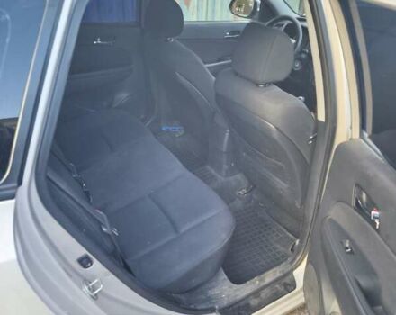 Серый Хендай i30, объемом двигателя 1.58 л и пробегом 270 тыс. км за 5000 $, фото 3 на Automoto.ua