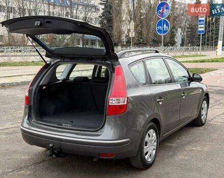 Сірий Хендай i30, об'ємом двигуна 1.6 л та пробігом 201 тис. км за 6800 $, фото 8 на Automoto.ua