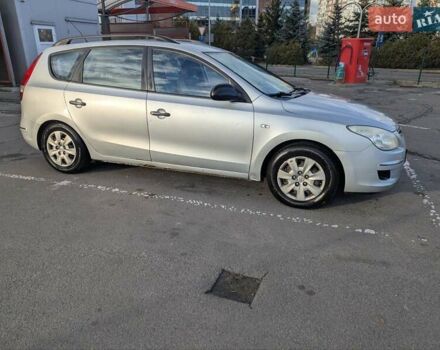 Сірий Хендай i30, об'ємом двигуна 1.59 л та пробігом 261 тис. км за 5699 $, фото 12 на Automoto.ua