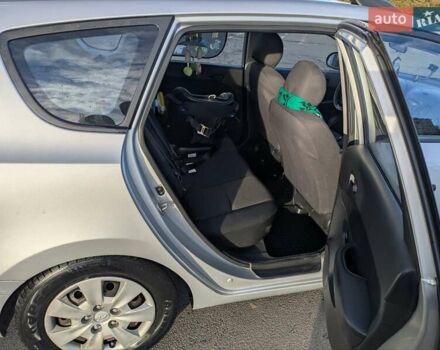 Сірий Хендай i30, об'ємом двигуна 1.59 л та пробігом 261 тис. км за 5699 $, фото 3 на Automoto.ua