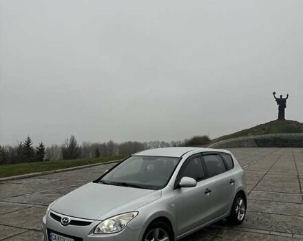 Серый Хендай i30, объемом двигателя 1.6 л и пробегом 197 тыс. км за 5999 $, фото 8 на Automoto.ua