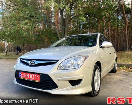 Серый Хендай i30, объемом двигателя 1.6 л и пробегом 209 тыс. км за 6999 $, фото 4 на Automoto.ua