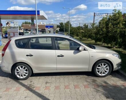 Сірий Хендай i30, об'ємом двигуна 1.58 л та пробігом 224 тис. км за 6200 $, фото 10 на Automoto.ua