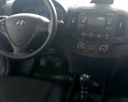 Серый Хендай i30, объемом двигателя 1.6 л и пробегом 204 тыс. км за 7000 $, фото 12 на Automoto.ua