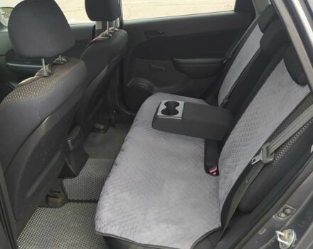 Серый Хендай i30, объемом двигателя 1.6 л и пробегом 248 тыс. км за 5350 $, фото 11 на Automoto.ua