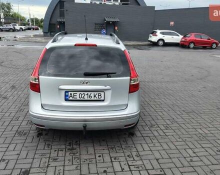 Сірий Хендай i30, об'ємом двигуна 1.6 л та пробігом 340 тис. км за 5200 $, фото 5 на Automoto.ua