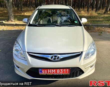 Серый Хендай i30, объемом двигателя 1.6 л и пробегом 209 тыс. км за 6999 $, фото 5 на Automoto.ua