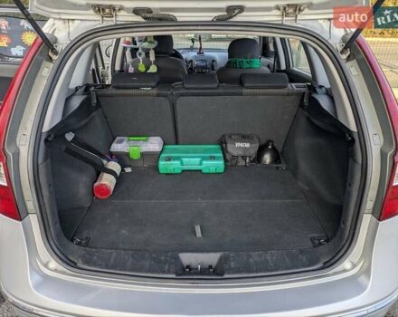 Сірий Хендай i30, об'ємом двигуна 1.59 л та пробігом 261 тис. км за 5699 $, фото 15 на Automoto.ua