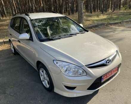 Серый Хендай i30, объемом двигателя 1.6 л и пробегом 209 тыс. км за 6999 $, фото 1 на Automoto.ua