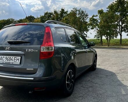 Серый Хендай i30, объемом двигателя 1.6 л и пробегом 236 тыс. км за 4700 $, фото 2 на Automoto.ua