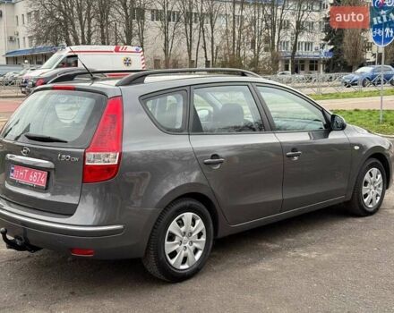 Сірий Хендай i30, об'ємом двигуна 1.6 л та пробігом 201 тис. км за 6800 $, фото 3 на Automoto.ua