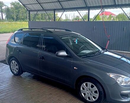 Серый Хендай i30, объемом двигателя 1.6 л и пробегом 204 тыс. км за 7000 $, фото 3 на Automoto.ua