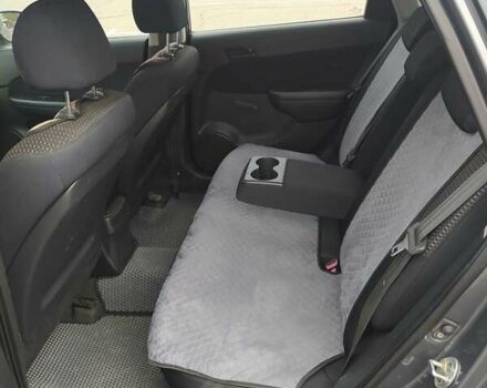 Серый Хендай i30, объемом двигателя 1.6 л и пробегом 248 тыс. км за 5350 $, фото 10 на Automoto.ua