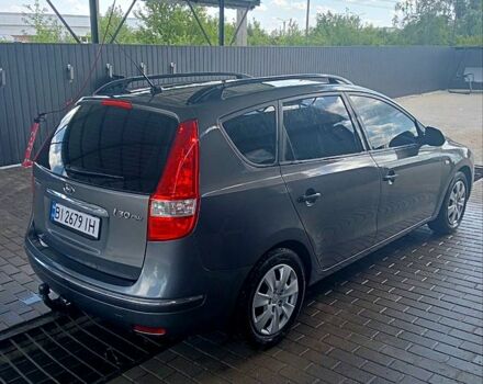 Серый Хендай i30, объемом двигателя 1.6 л и пробегом 204 тыс. км за 7000 $, фото 5 на Automoto.ua