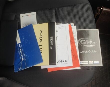 Серый Хендай i30, объемом двигателя 1.6 л и пробегом 267 тыс. км за 6800 $, фото 6 на Automoto.ua