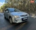 Серый Хендай i30, объемом двигателя 1.6 л и пробегом 200 тыс. км за 5400 $, фото 1 на Automoto.ua
