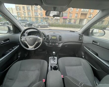 Сірий Хендай i30, об'ємом двигуна 1.6 л та пробігом 230 тис. км за 6700 $, фото 4 на Automoto.ua