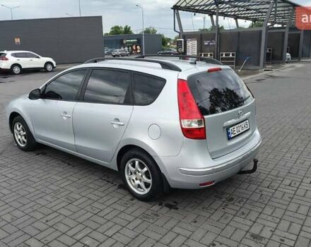 Сірий Хендай i30, об'ємом двигуна 1.6 л та пробігом 340 тис. км за 5200 $, фото 4 на Automoto.ua