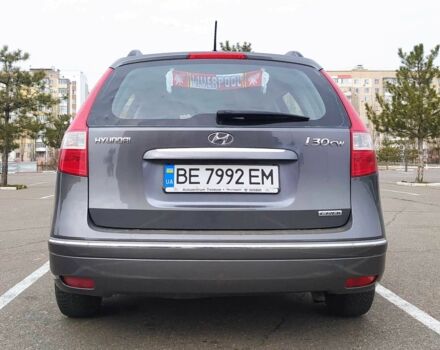 Серый Хендай i30, объемом двигателя 1.6 л и пробегом 245 тыс. км за 5600 $, фото 7 на Automoto.ua