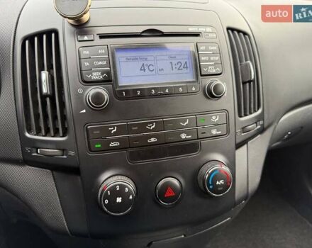 Сірий Хендай i30, об'ємом двигуна 1.6 л та пробігом 201 тис. км за 6800 $, фото 14 на Automoto.ua