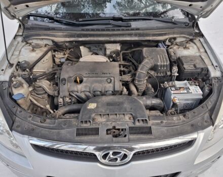 Сірий Хендай i30, об'ємом двигуна 1.6 л та пробігом 206 тис. км за 5800 $, фото 8 на Automoto.ua