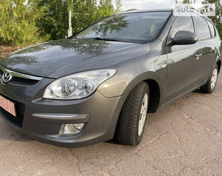 Сірий Хендай i30, об'ємом двигуна 1.6 л та пробігом 296 тис. км за 6900 $, фото 9 на Automoto.ua