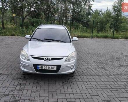 Сірий Хендай i30, об'ємом двигуна 1.6 л та пробігом 340 тис. км за 5200 $, фото 1 на Automoto.ua