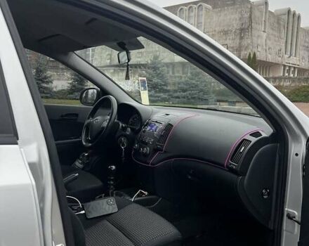 Серый Хендай i30, объемом двигателя 1.6 л и пробегом 197 тыс. км за 5999 $, фото 7 на Automoto.ua