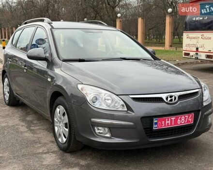 Сірий Хендай i30, об'ємом двигуна 1.6 л та пробігом 201 тис. км за 6800 $, фото 5 на Automoto.ua